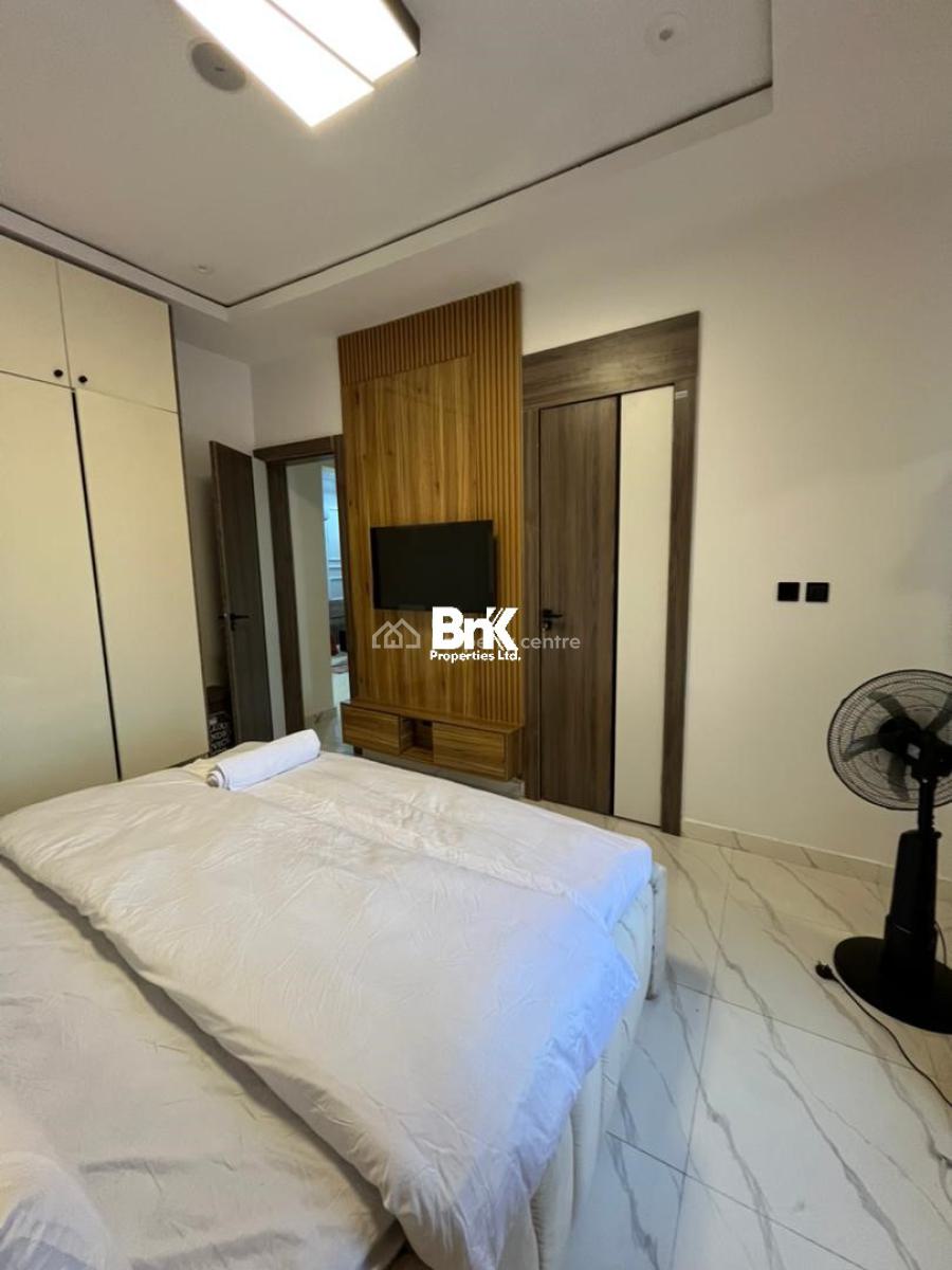 Classic 2-bedroom Apartment, Lekki Phase 1, Lekki, Lagos, Flat / Apartment Short Let