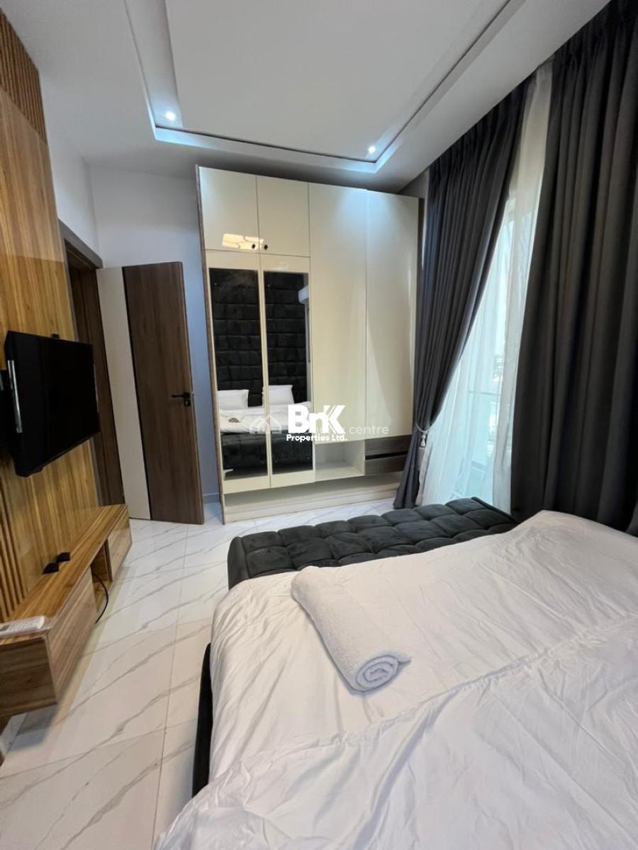 Classic 2-bedroom Apartment, Lekki Phase 1, Lekki, Lagos, Flat / Apartment Short Let