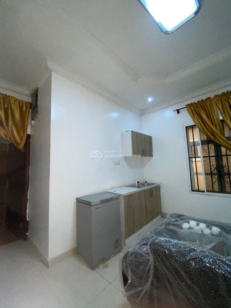 Standard and Specious One Bedroom Mini Flat, Chevron Road, Lekki, Lagos, Mini Flat (room and Parlour) for Rent