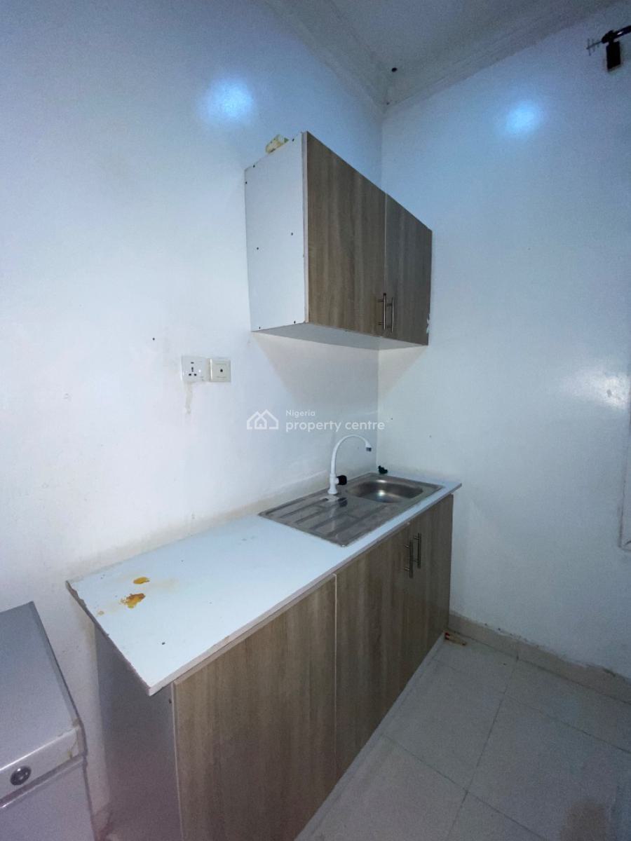 Standard and Specious One Bedroom Mini Flat, Chevron Road, Lekki, Lagos, Mini Flat (room and Parlour) for Rent