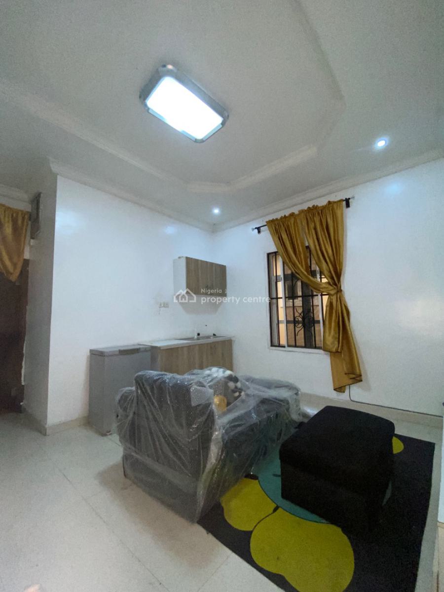 Standard and Specious One Bedroom Mini Flat, Chevron Road, Lekki, Lagos, Mini Flat (room and Parlour) for Rent