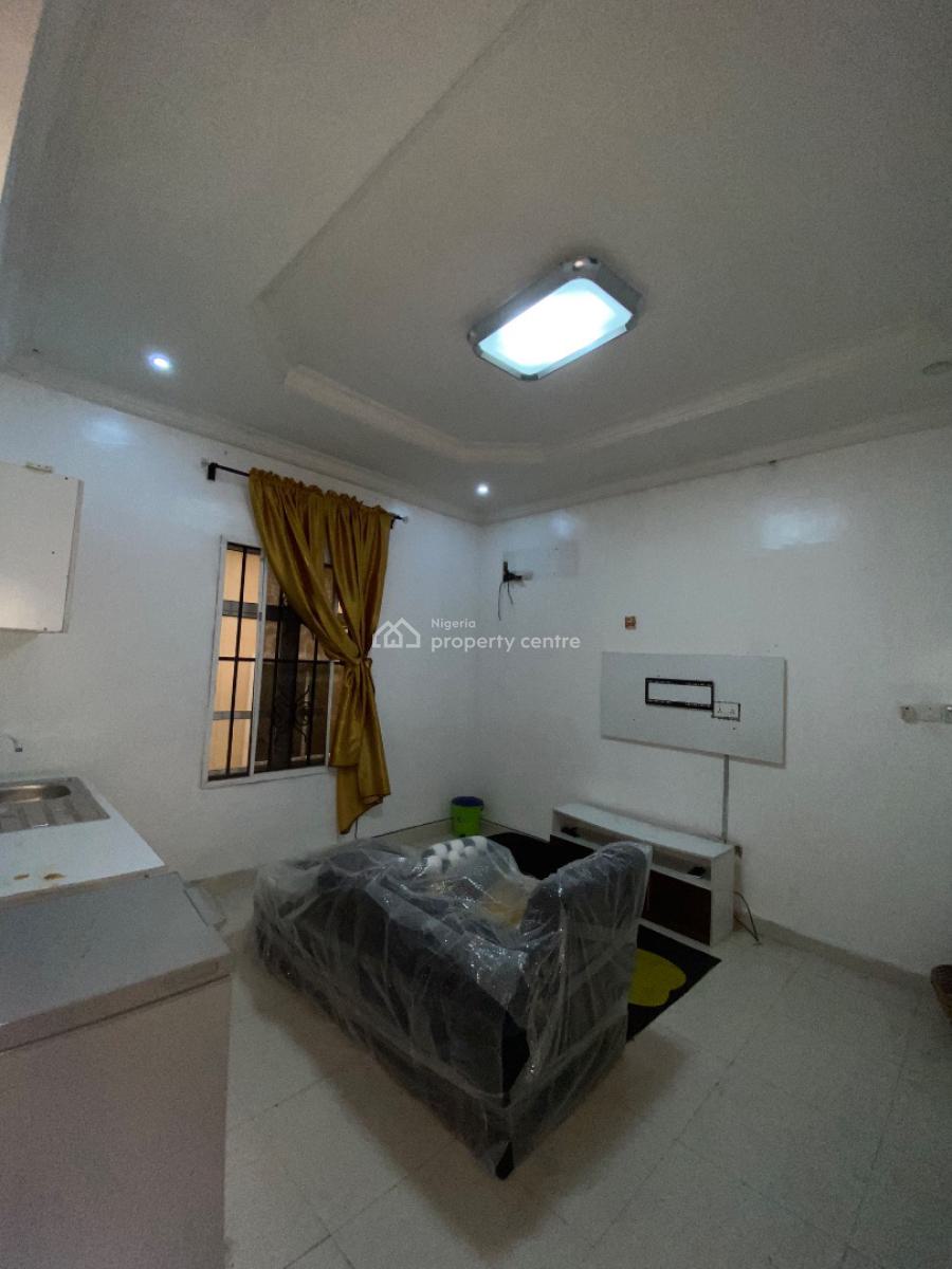 Standard and Specious One Bedroom Mini Flat, Chevron Road, Lekki, Lagos, Mini Flat (room and Parlour) for Rent