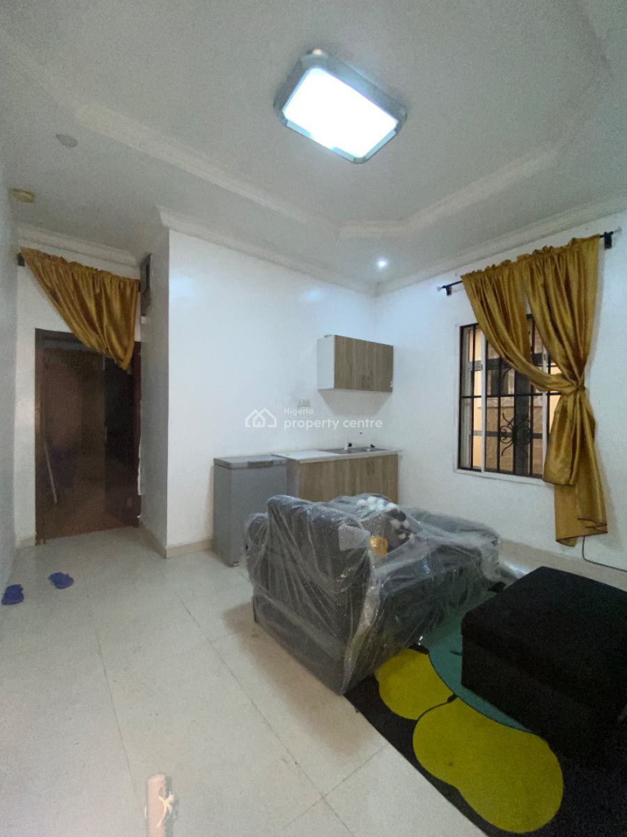 Standard and Specious One Bedroom Mini Flat, Chevron Road, Lekki, Lagos, Mini Flat (room and Parlour) for Rent