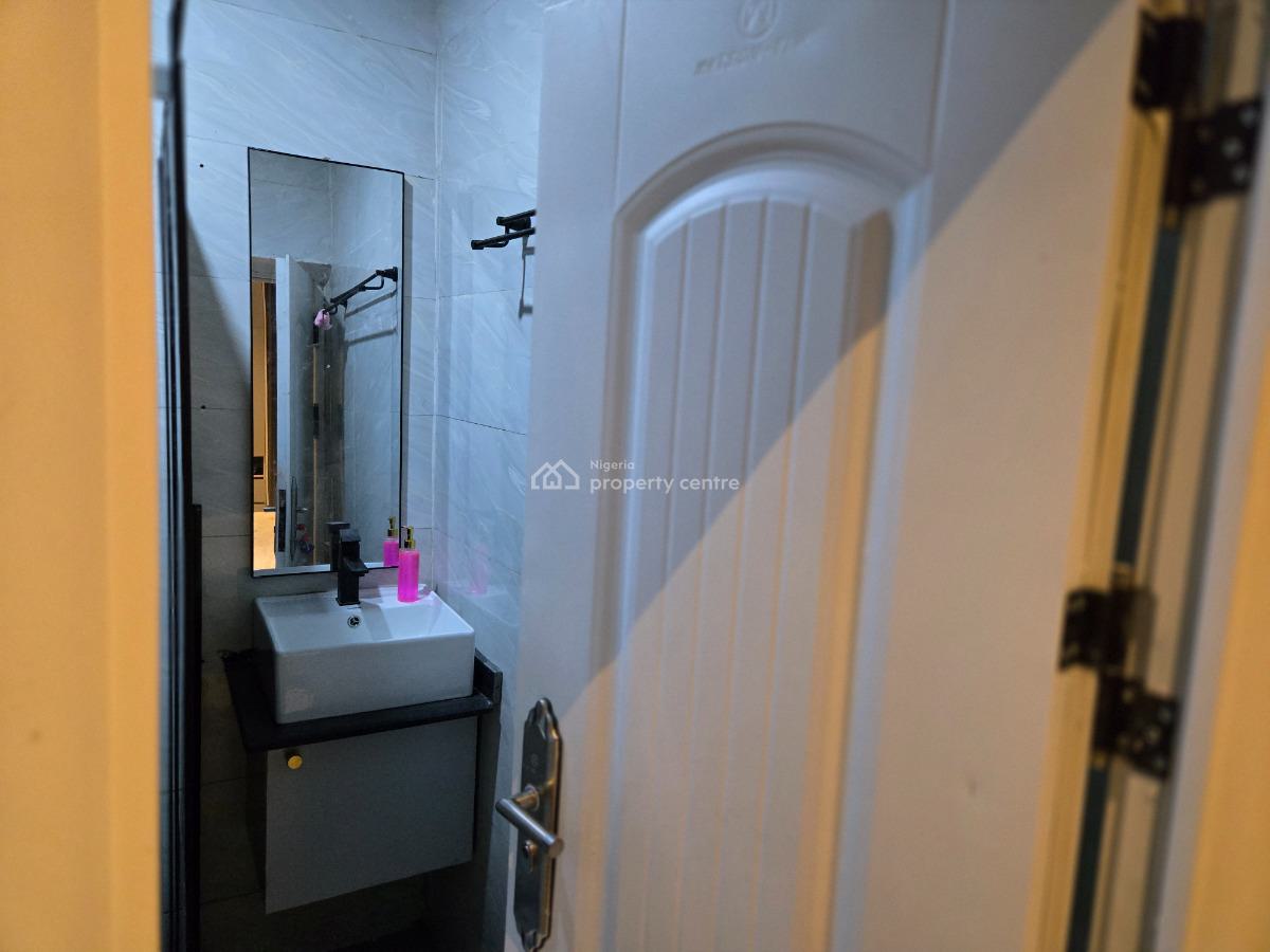 Studio Apartment, 17 Broad Street, Minfa 2 Estate., Lokogoma District, Abuja, Self Contain (single Rooms) Short Let