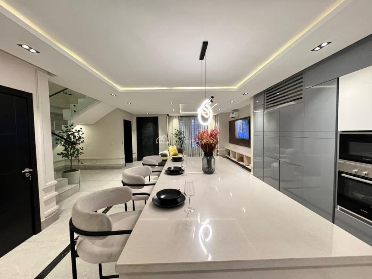 Fully Furnished, En-suite 4-bedroom Terrace Duplex, Lekki Phase 1, Lekki, Lagos, Terraced Duplex Short Let