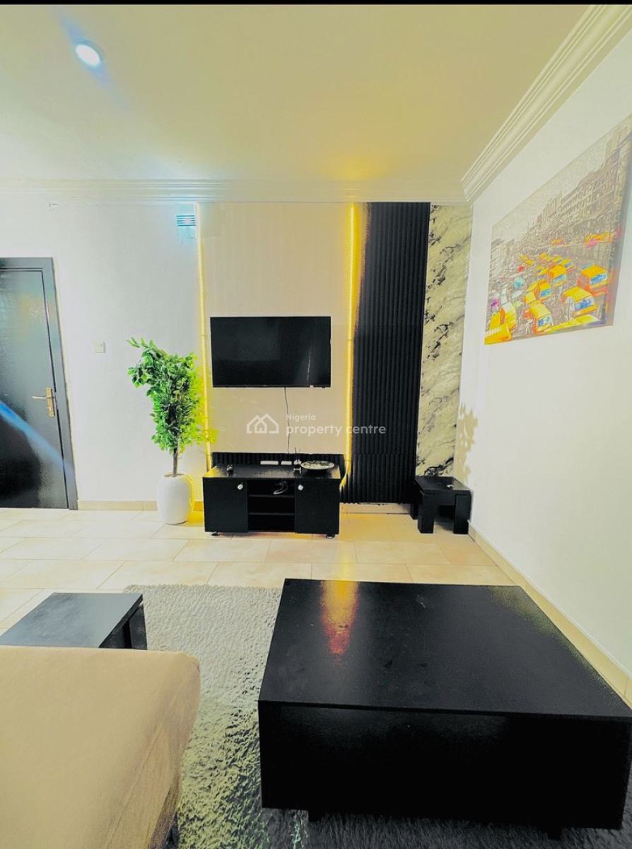 1 Bedroom Appartment, Ikeja Gra, Ikeja, Lagos, Mini Flat (room and Parlour) Short Let