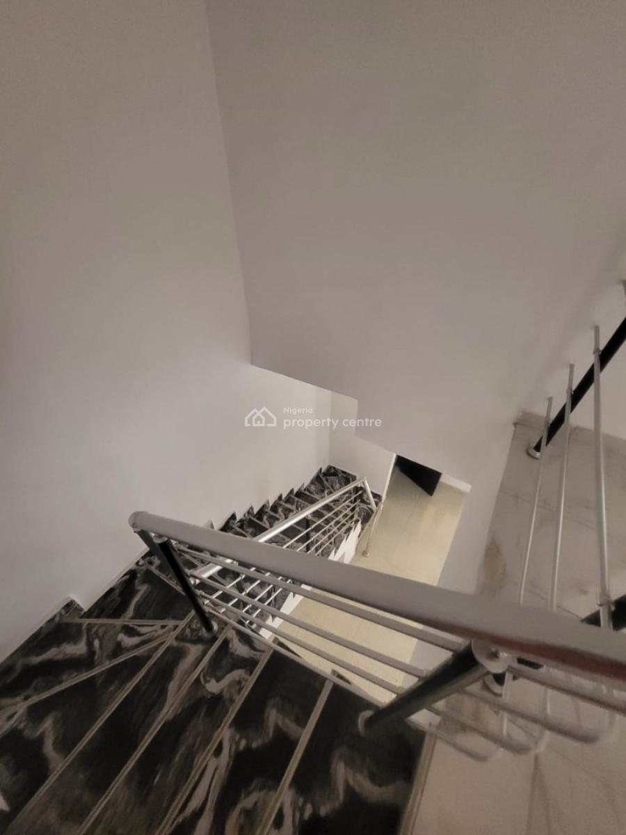 Distress Well Built 3 Bedroom Terrace Duplex, Ikota, Lekki, Lagos, Terraced Duplex for Sale