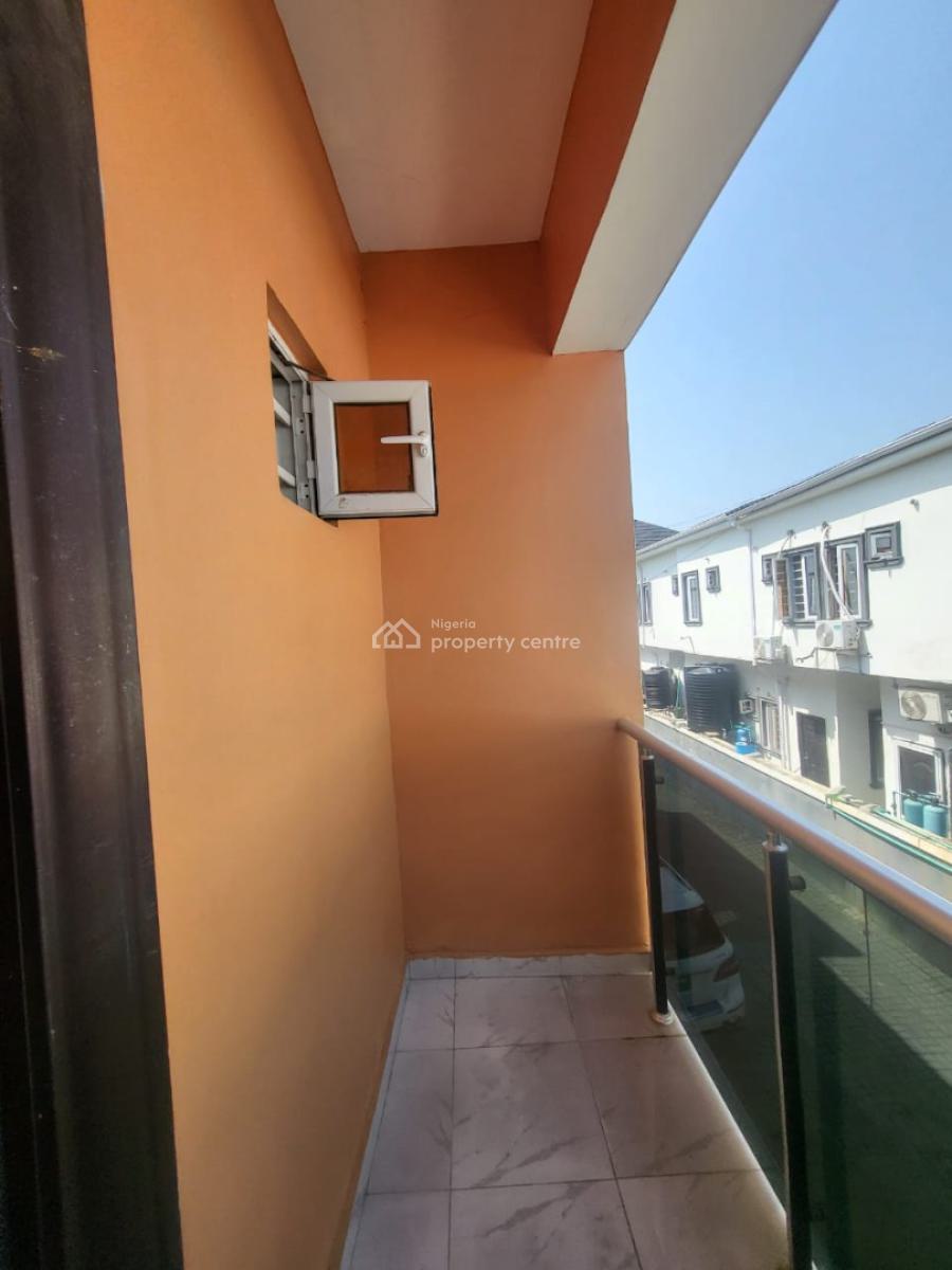 Distress Well Built 3 Bedroom Terrace Duplex, Ikota, Lekki, Lagos, Terraced Duplex for Sale