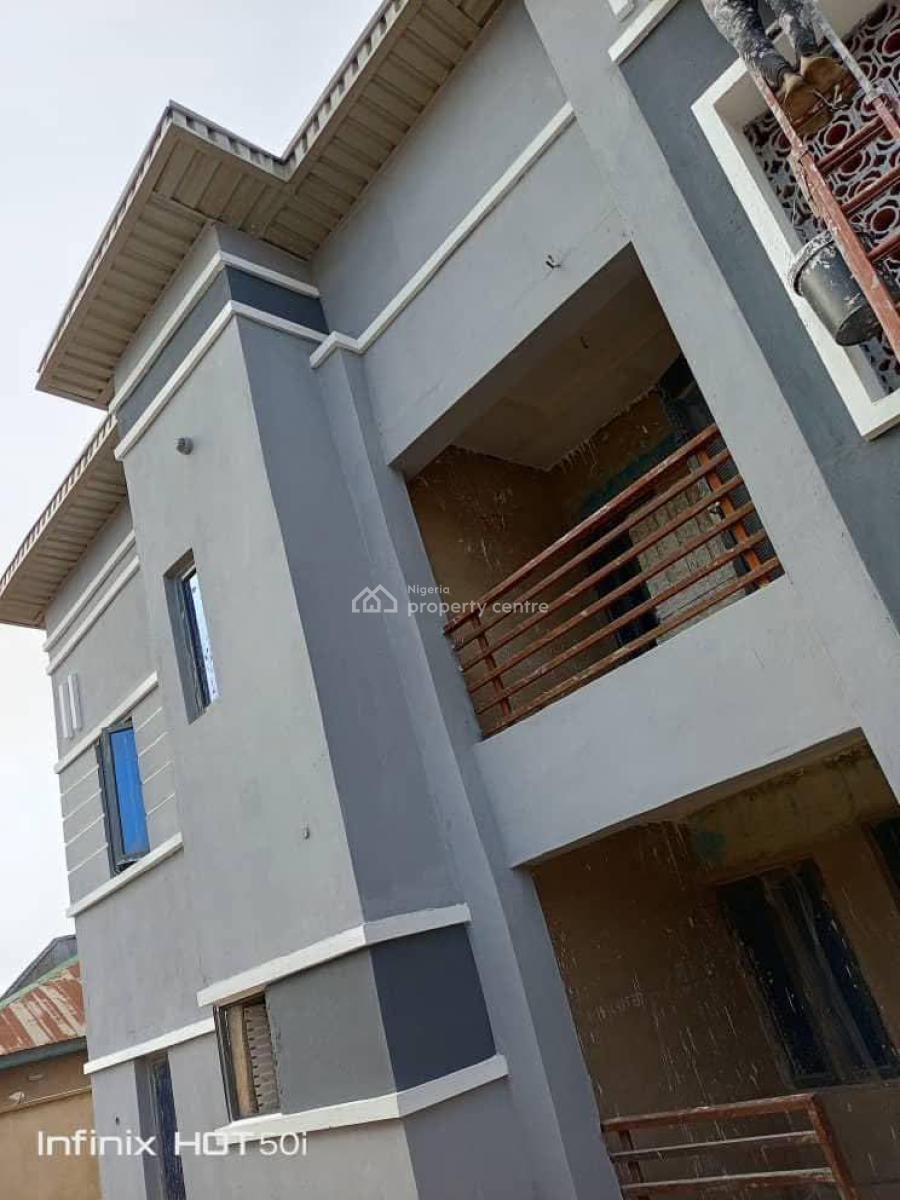3 Bedroom Flat with Modern Facilities, Alafia Estate, Ibadan, Oyo, Flat / Apartment for Rent