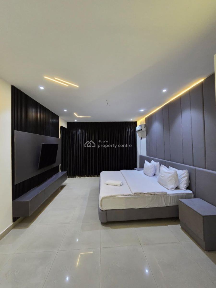 3 Bedroom Waterfront with Pool and Snooker Board, Lekki Phase 1, Lekki, Lagos, Flat / Apartment Short Let