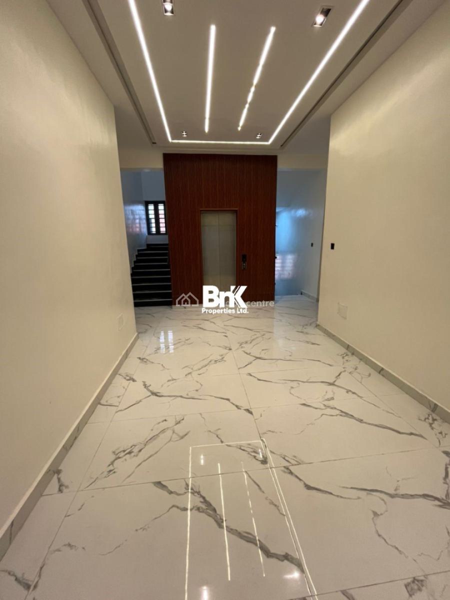 Brand New Classic 3 Bedroom Apartment with Swimming Pool, Lekki Phase 1, Lekki, Lagos, Flat / Apartment for Sale