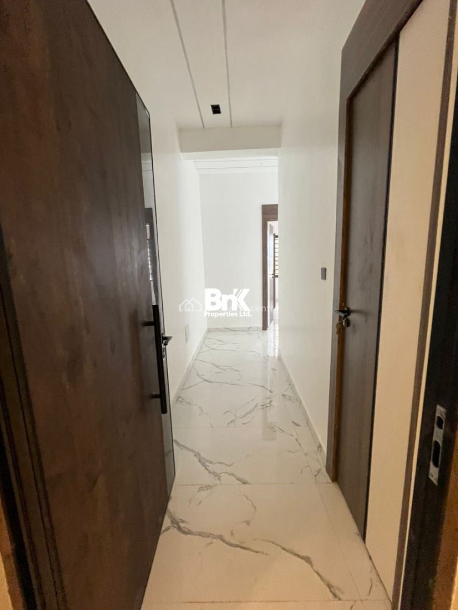 Brand New Classic 3 Bedroom Apartment with Swimming Pool, Lekki Phase 1, Lekki, Lagos, Flat / Apartment for Sale