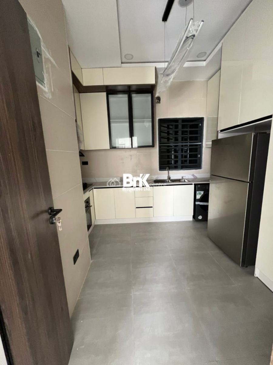 Brand New Classic 3 Bedroom Apartment with Swimming Pool, Lekki Phase 1, Lekki, Lagos, Flat / Apartment for Sale