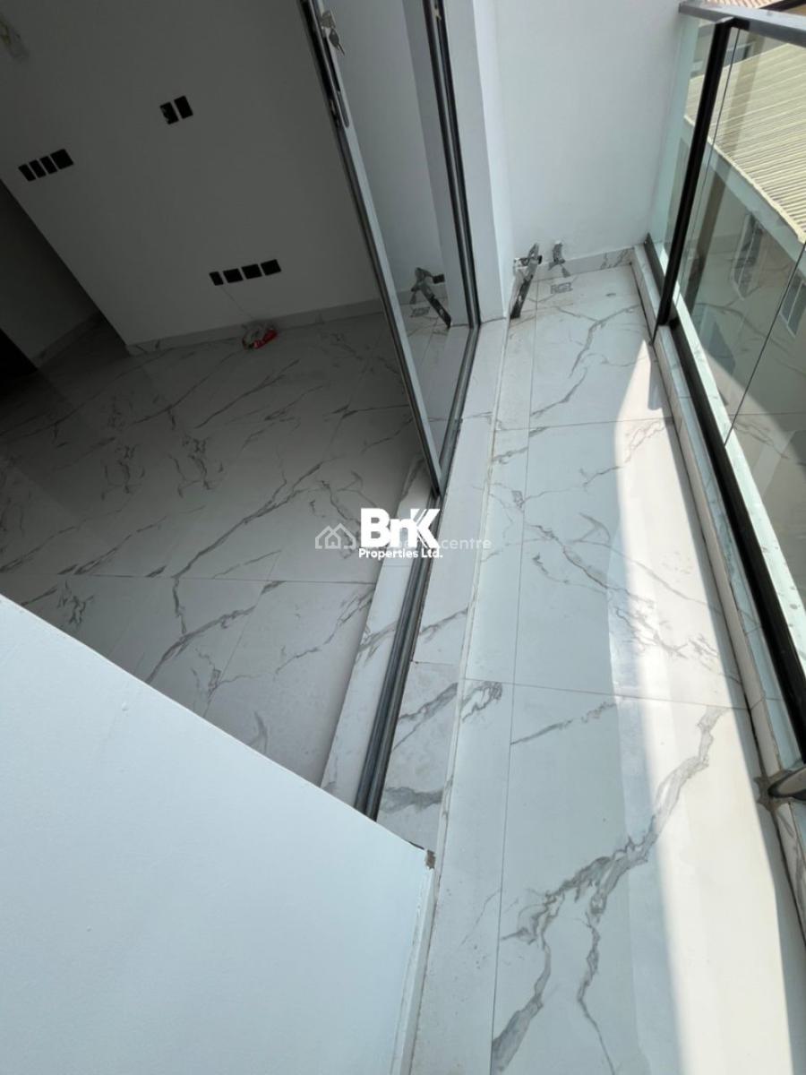 Brand New Classic 3 Bedroom Apartment with Swimming Pool, Lekki Phase 1, Lekki, Lagos, Flat / Apartment for Sale