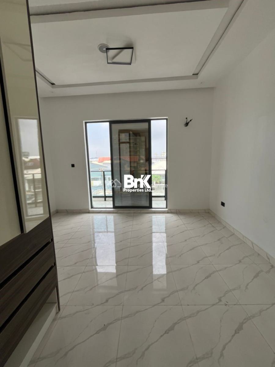 Brand New Classic 3 Bedroom Apartment with Swimming Pool, Lekki Phase 1, Lekki, Lagos, Flat / Apartment for Sale