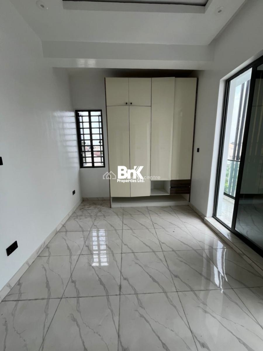 Brand New Classic 3 Bedroom Apartment with Swimming Pool, Lekki Phase 1, Lekki, Lagos, Flat / Apartment for Sale