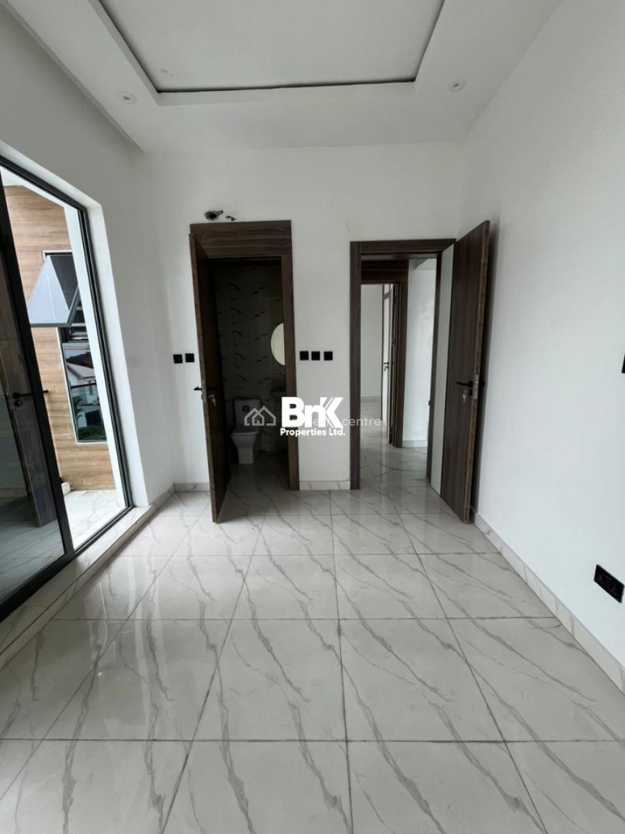 Brand New Classic 3 Bedroom Apartment with Swimming Pool, Lekki Phase 1, Lekki, Lagos, Flat / Apartment for Sale