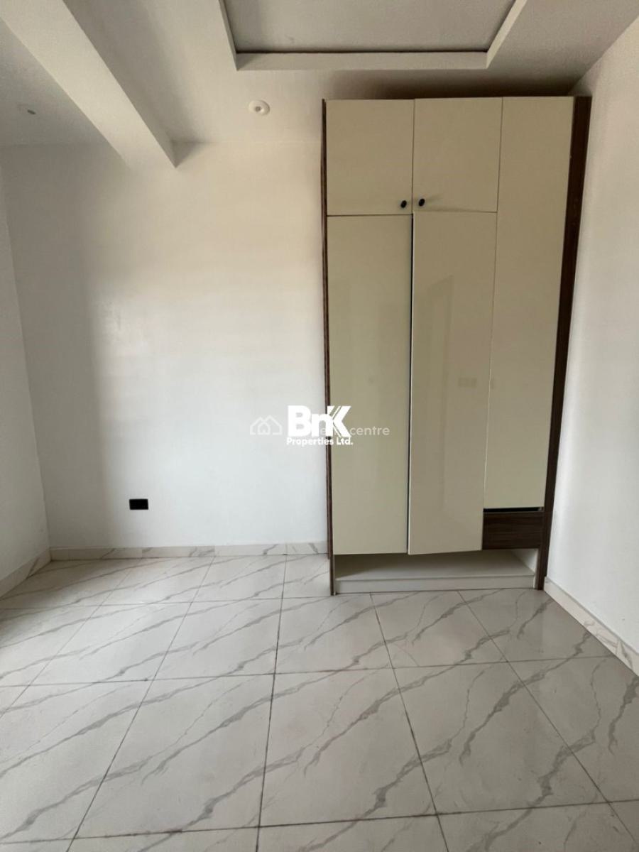 Brand New Classic 3 Bedroom Apartment with Swimming Pool, Lekki Phase 1, Lekki, Lagos, Flat / Apartment for Sale