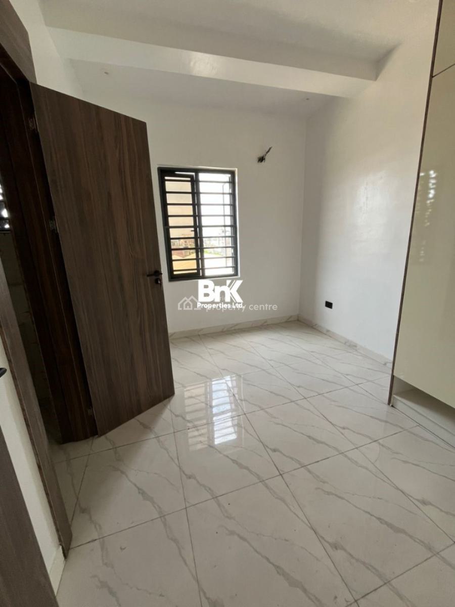 Brand New Classic 3 Bedroom Apartment with Swimming Pool, Lekki Phase 1, Lekki, Lagos, Flat / Apartment for Sale