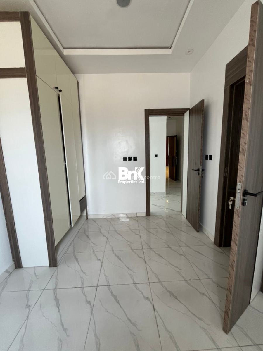 Brand New Classic 3 Bedroom Apartment with Swimming Pool, Lekki Phase 1, Lekki, Lagos, Flat / Apartment for Sale