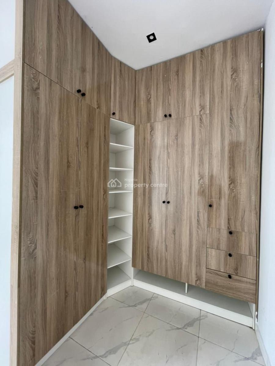 Spacious  4 Bedroom Terrace Duplex, Vgc, Lekki, Lagos, Terraced Duplex for Sale