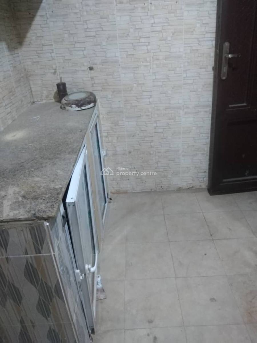 a Clean and Spacious 2 Bedroom, Lucky Fiber Road, Ikorodu, Lagos, Flat / Apartment for Rent