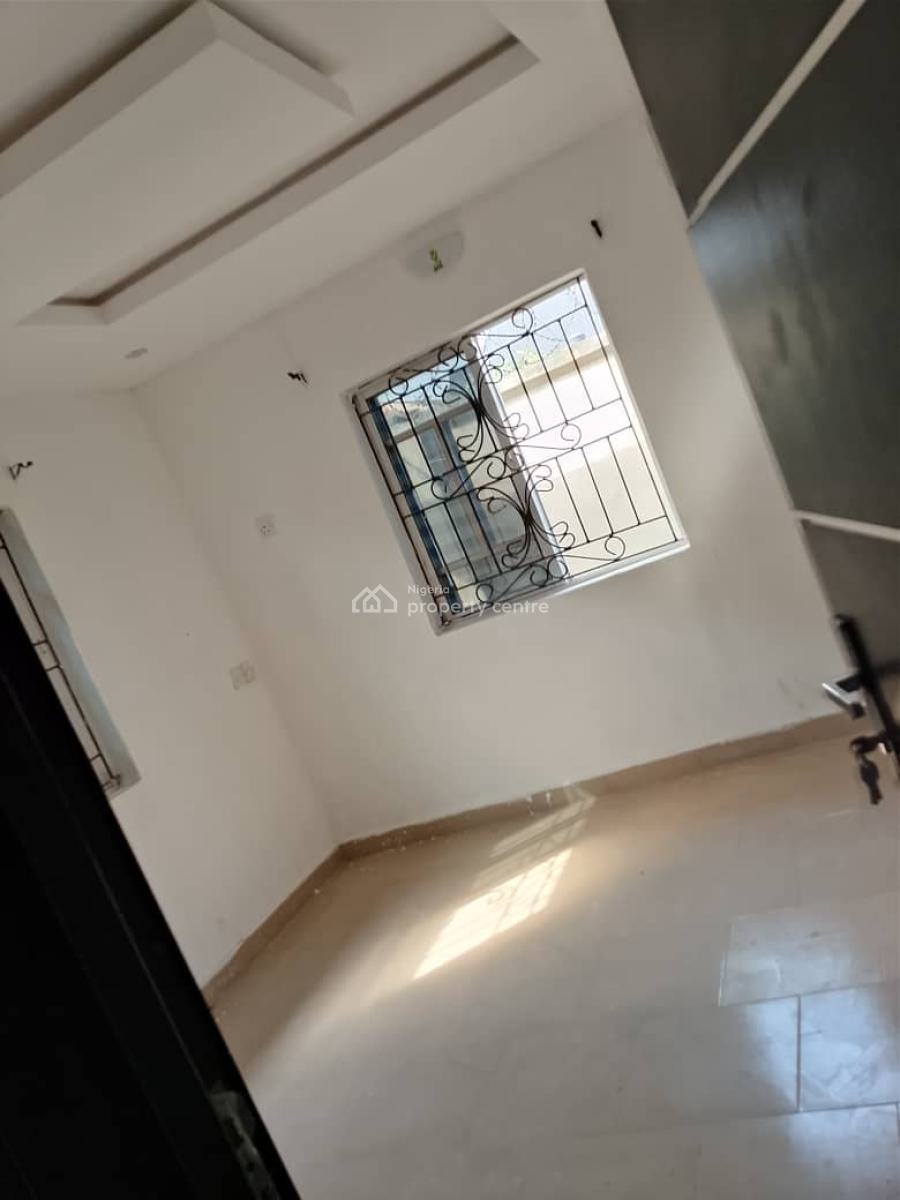 Luxury 2 Bedroom Flat, Agunfoye, Igbogbo, Ikorodu, Lagos, Flat / Apartment for Rent