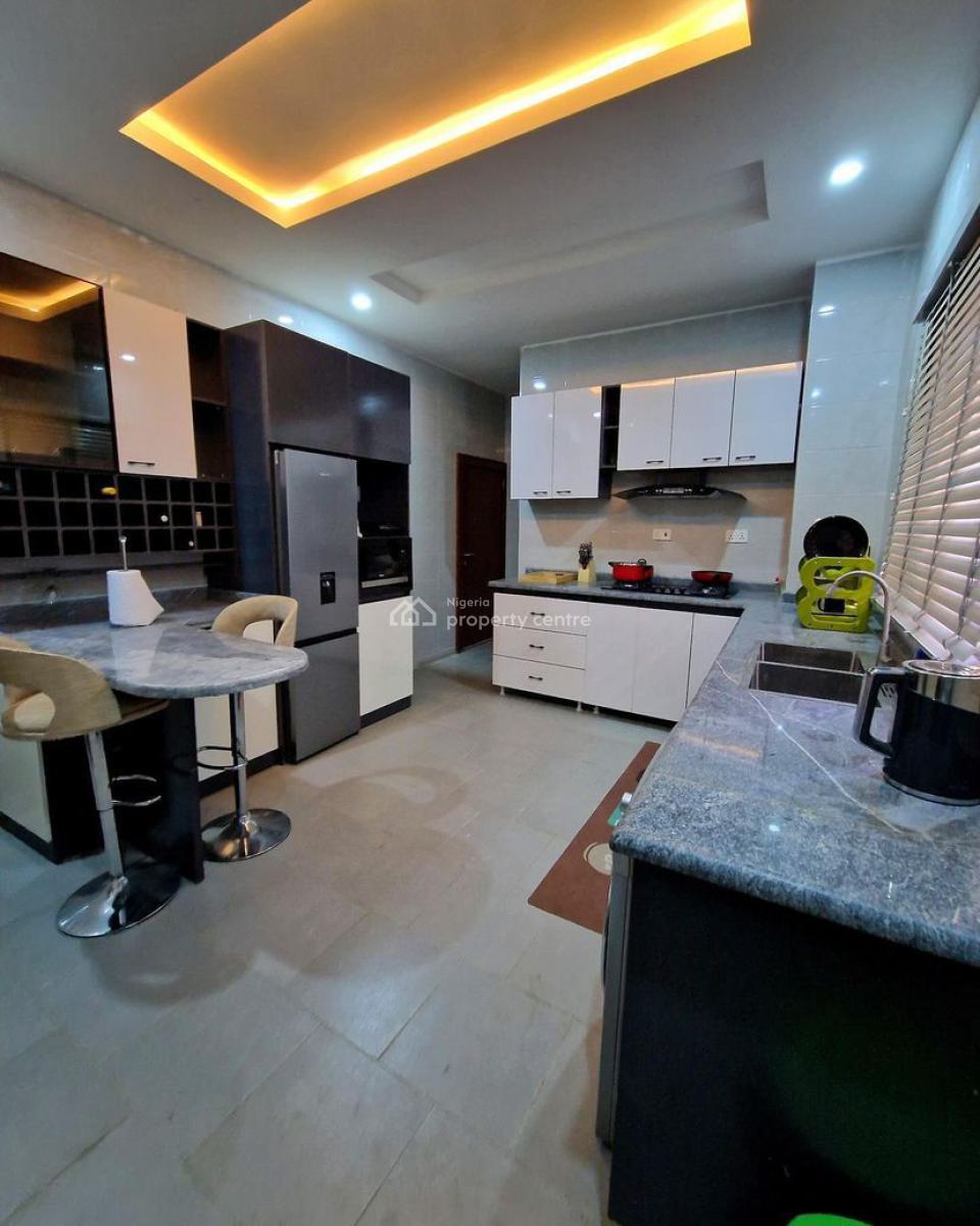 Luxury 3 Bedroom Apartment, Wuye, Abuja, Flat / Apartment Short Let