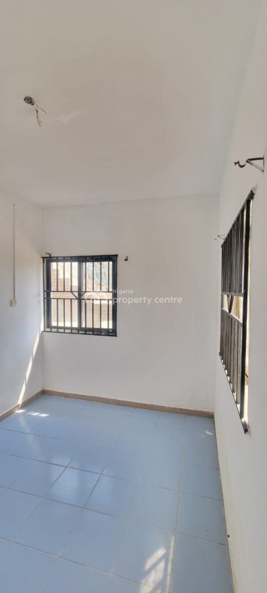 Sharp and Spacious 2 Bedroom Apartment, Seaside Estate, Badore, Ajah, Lagos, Flat / Apartment for Rent