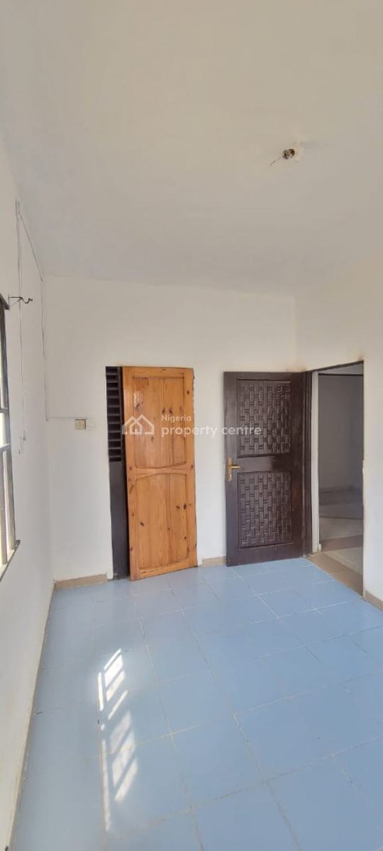 Sharp and Spacious 2 Bedroom Apartment, Seaside Estate, Badore, Ajah, Lagos, Flat / Apartment for Rent