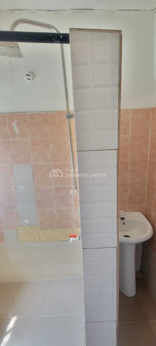 Sharp and Spacious 2 Bedroom Apartment, Seaside Estate, Badore, Ajah, Lagos, Flat / Apartment for Rent