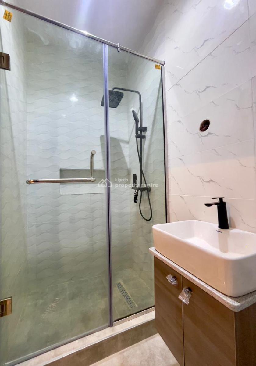 Nicely Built 2 Bedroom Apartment with a Gym, Ikate, Lekki, Lagos, Flat / Apartment for Sale