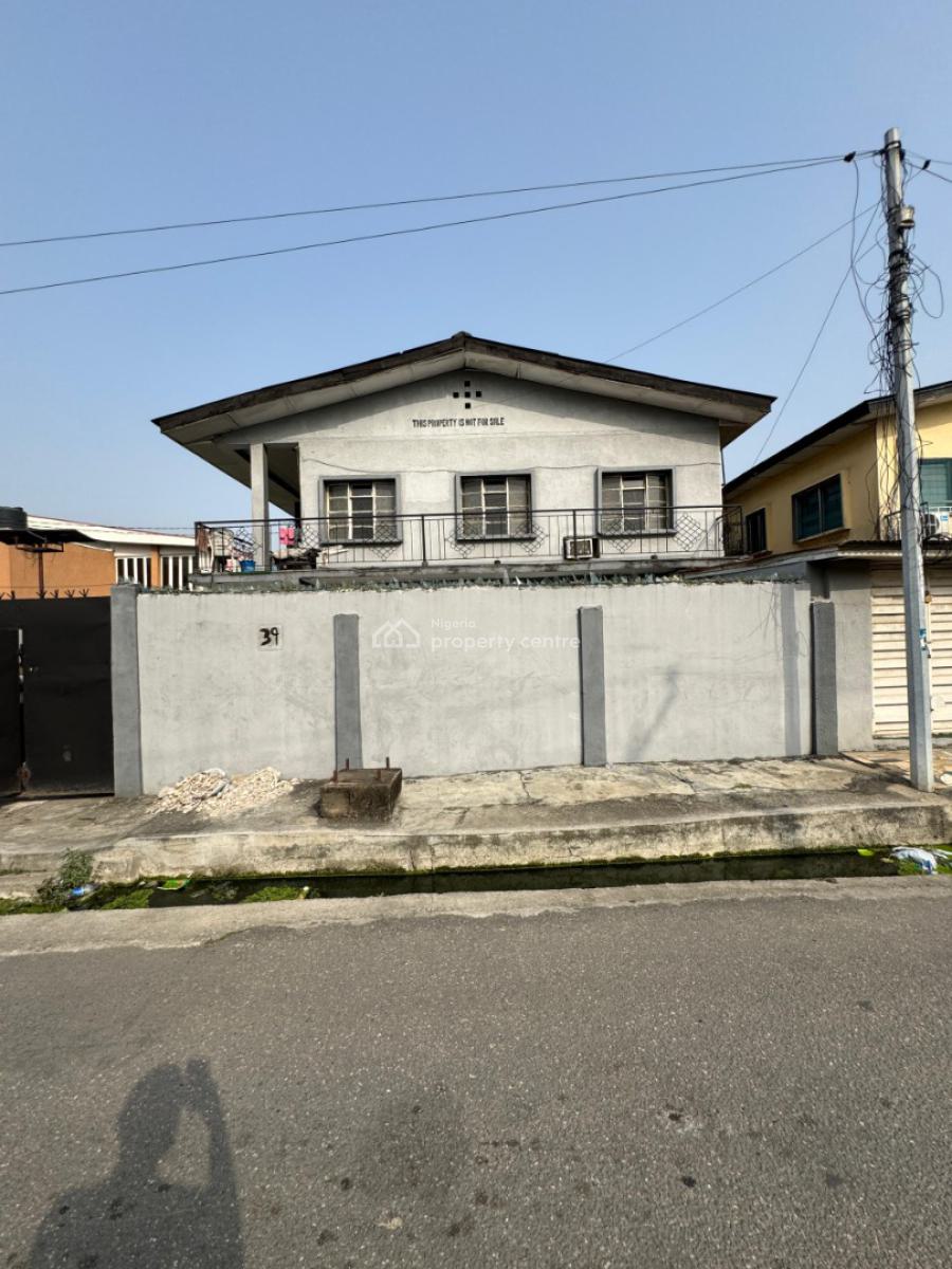 a Buy and Renovate Solid 4 Units of 3 Bedroom Apartments in Well Secur, Surulere, Lagos, Block of Flats for Sale