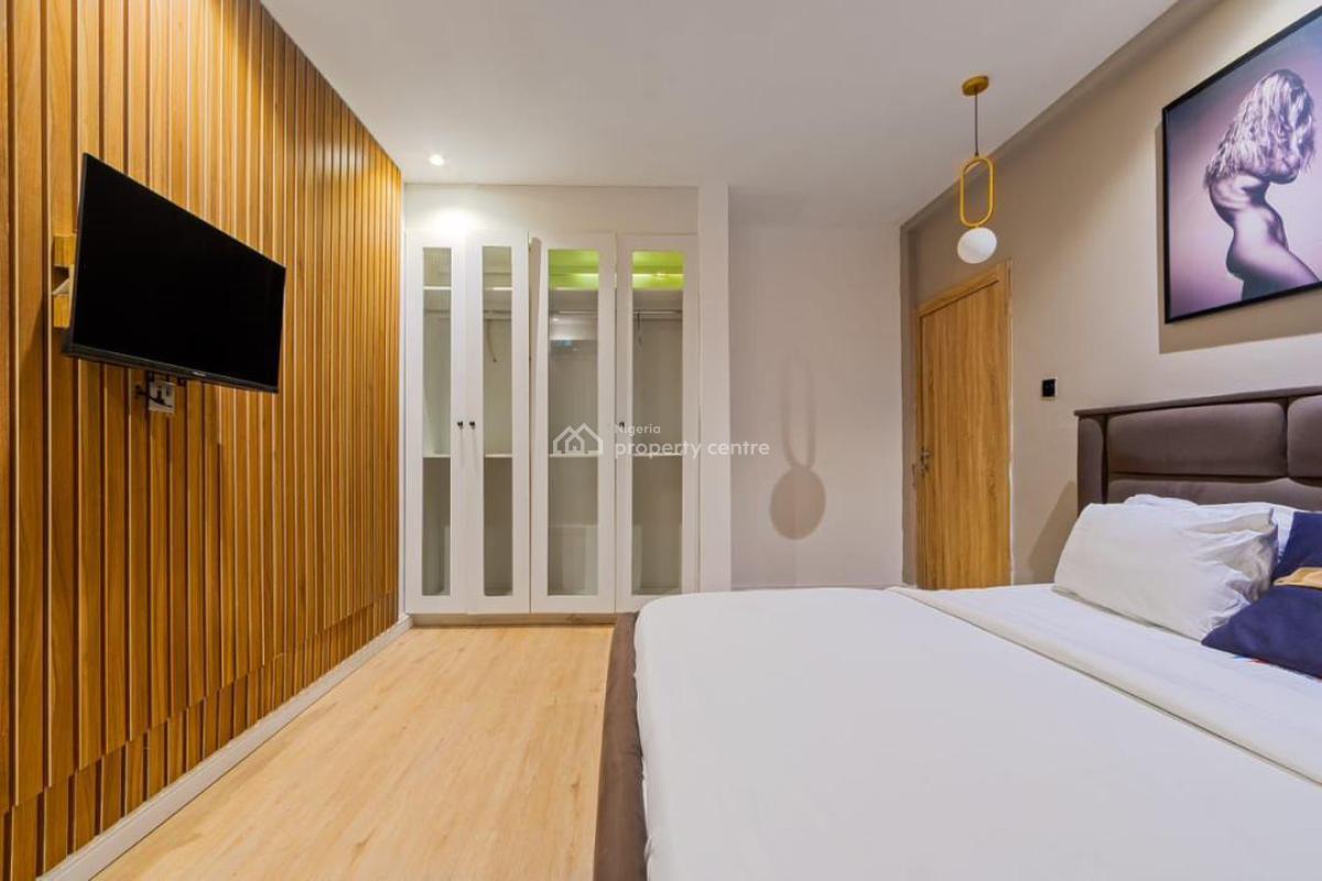 3 Bedroom Luxury Waterfront Apartment, Lekki Phase 1, Lekki, Lagos, Flat / Apartment Short Let