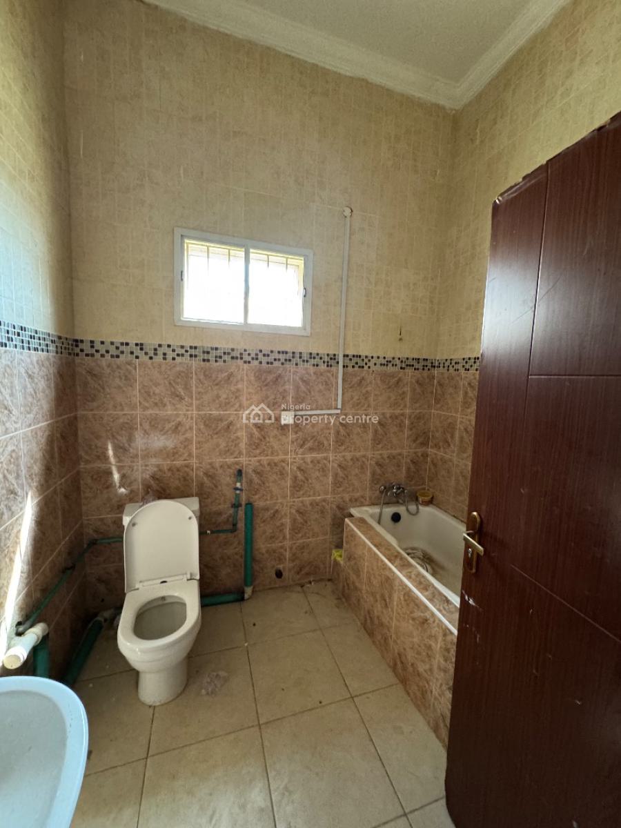 Lovely Self Contain, Lekki Phase 1, Lekki, Lagos, Self Contain (single Rooms) for Rent