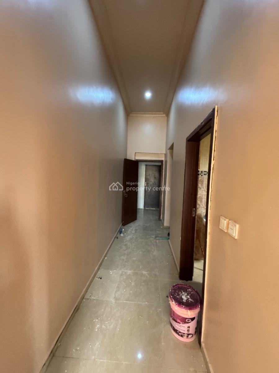 Lovely Self Contain, Lekki Phase 1, Lekki, Lagos, Self Contain (single Rooms) for Rent