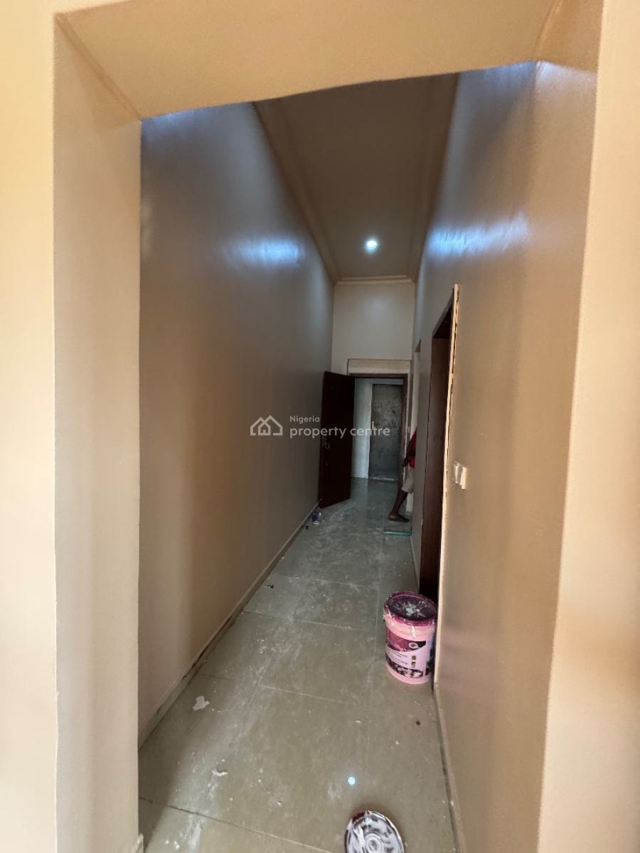 Lovely Self Contain, Lekki Phase 1, Lekki, Lagos, Self Contain (single Rooms) for Rent