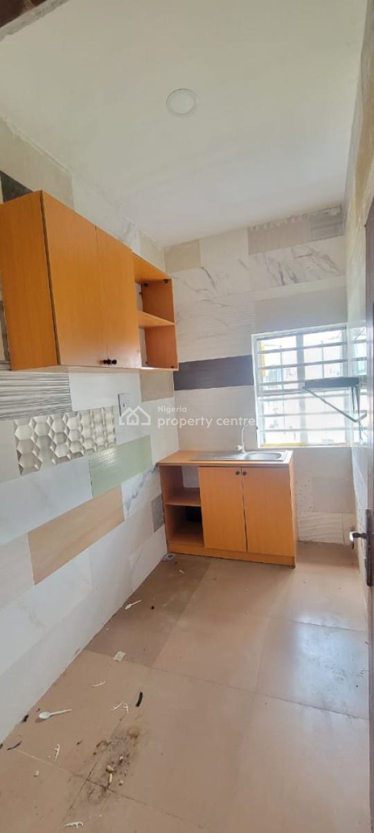 Standard and Sharp 2 Bedroom Apartment, Royal Palmwill Estate, Badore, Ajah, Lagos, Flat / Apartment for Rent