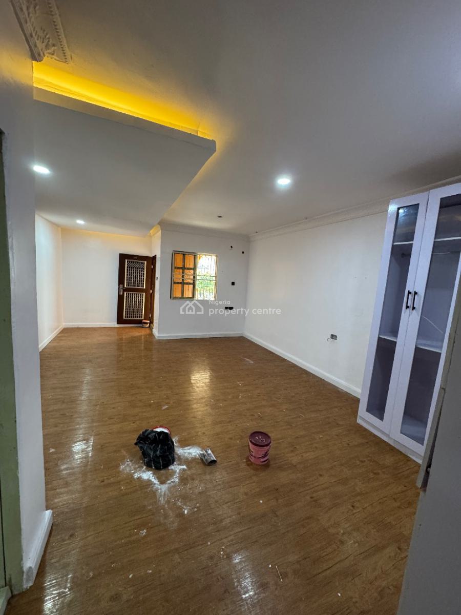 Spacious Miniflat, Off Admiralty Way, Lekki Phase 1, Lekki, Lagos, Mini Flat (room and Parlour) for Rent