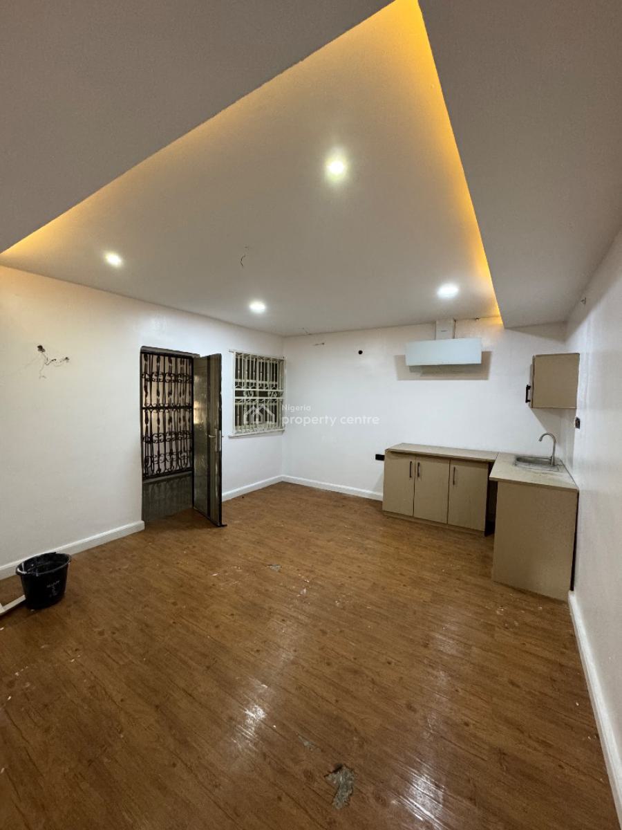 Spacious Miniflat, Off Admiralty Way, Lekki Phase 1, Lekki, Lagos, Mini Flat (room and Parlour) for Rent