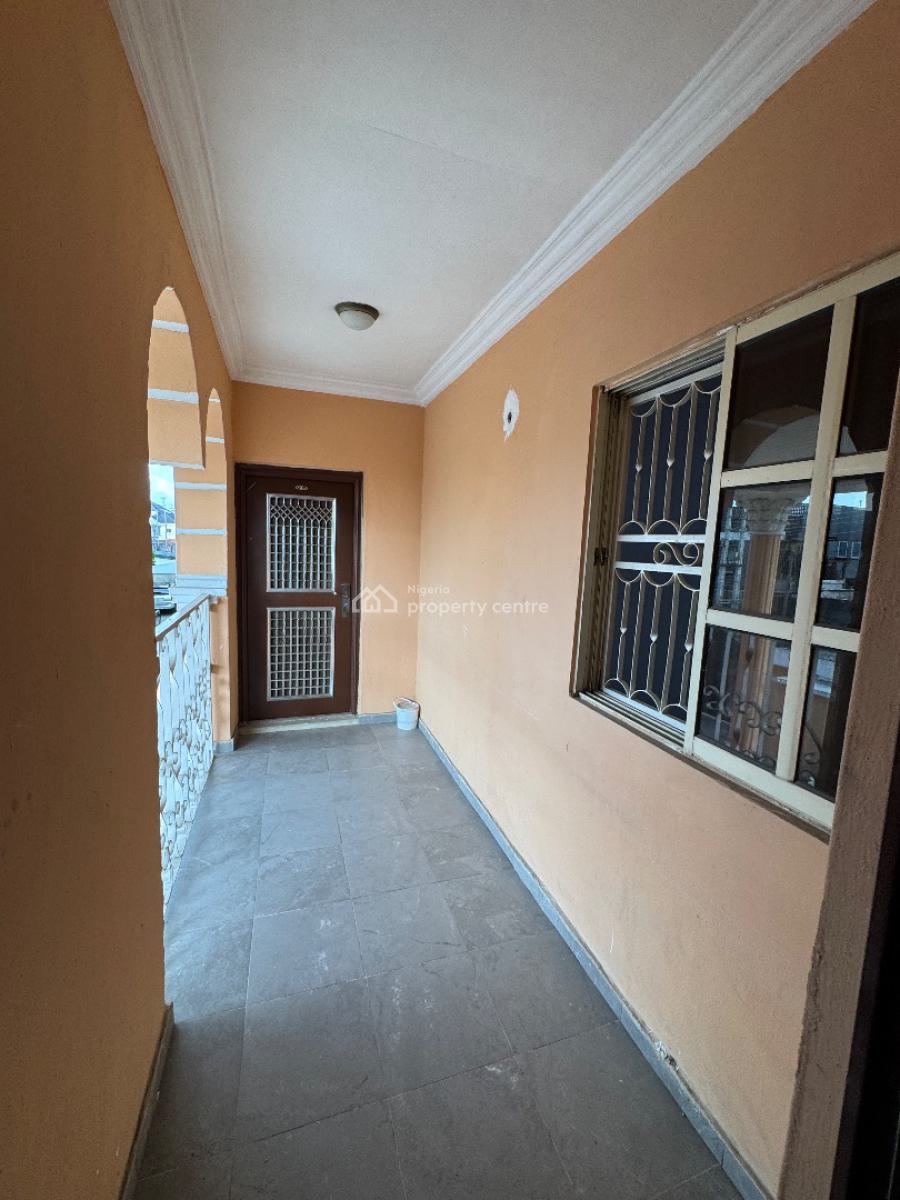 Spacious Miniflat, Off Admiralty Way, Lekki Phase 1, Lekki, Lagos, Mini Flat (room and Parlour) for Rent