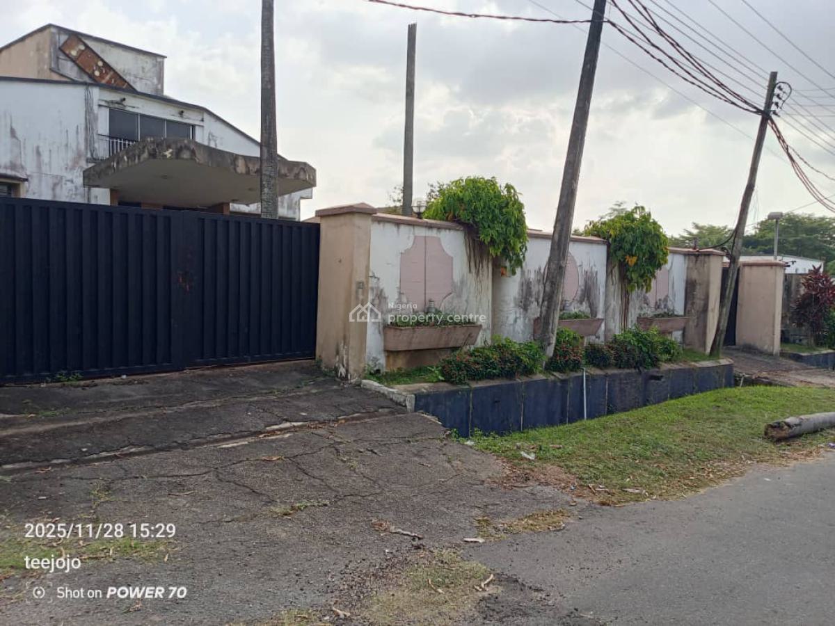 Detached House with 2 Terrace Chalet, Iyaganku Gra, Ibadan South-west, Oyo, Hotel / Guest House for Rent