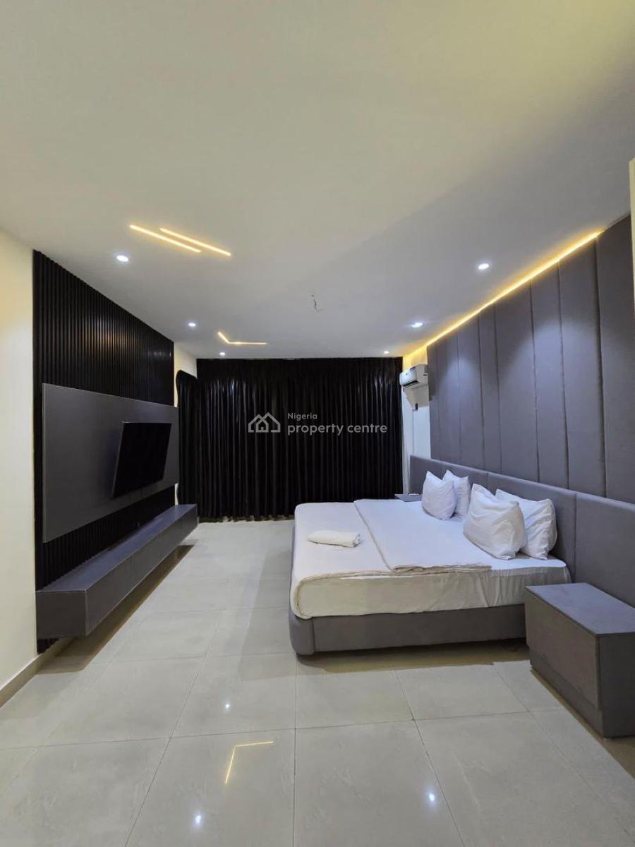 3 Bedroom Apartment Waterfront, Lekki Phase 1, Lekki, Lagos, Flat / Apartment Short Let