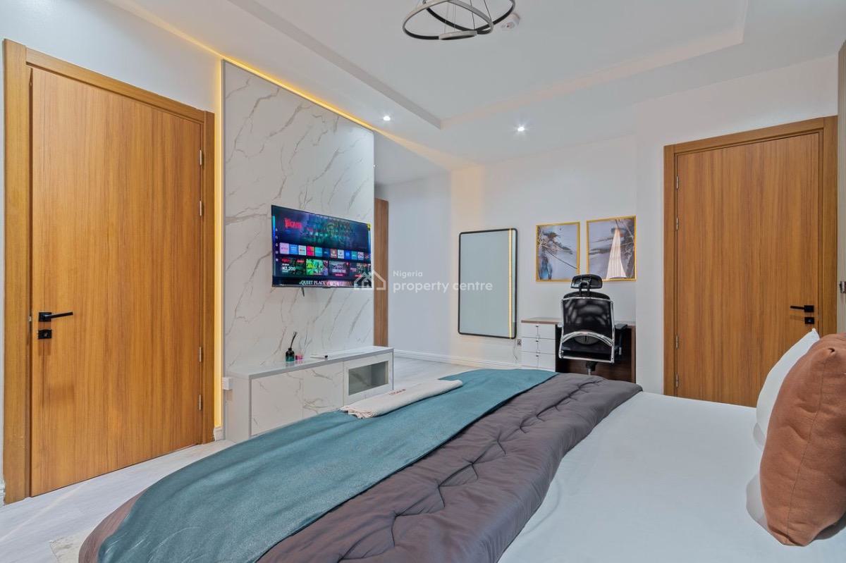 Luxurious 2 Bedroom Apartment with Pool and Gym, Lekki, Lagos, Flat / Apartment Short Let