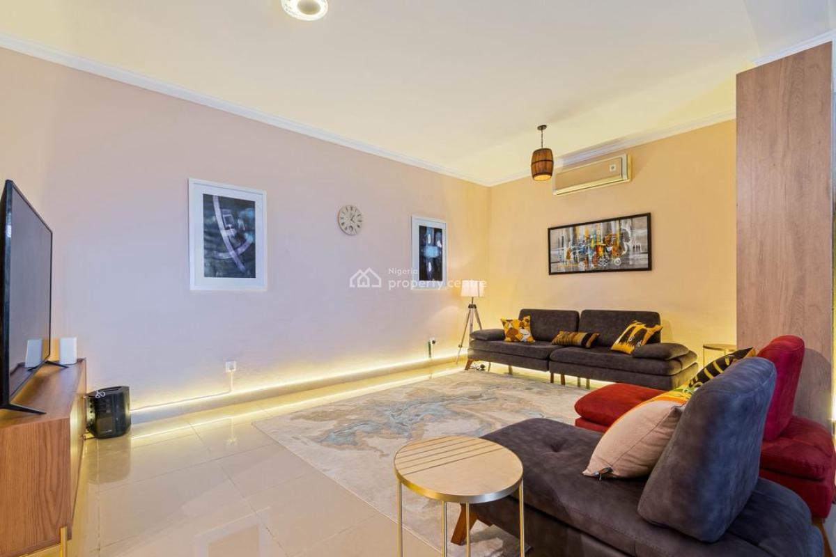 Luxurious 1 Bedroom Apartment with Pool and Gym, Ikoyi, Lagos, Mini Flat (room and Parlour) Short Let