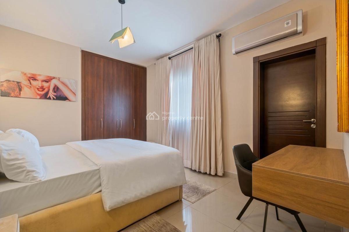 Luxurious 1 Bedroom Apartment with Pool and Gym, Ikoyi, Lagos, Mini Flat (room and Parlour) Short Let