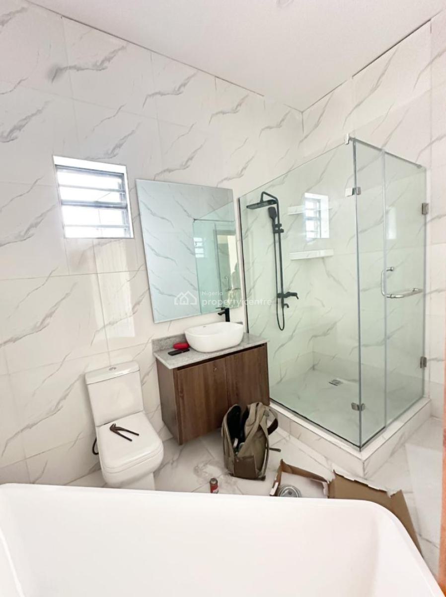 4 Bedroom Semi - Detached Duplex with Bq, Ologolo, Lekki, Lagos, Semi-detached Duplex for Rent