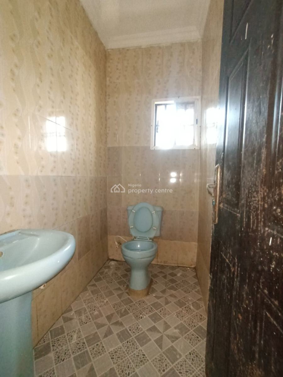3bedroom Flat with Modern Facilities, Kasumu,tipper Garage,off Akala Express Ibadan, Ibadan, Oyo, Flat / Apartment for Rent