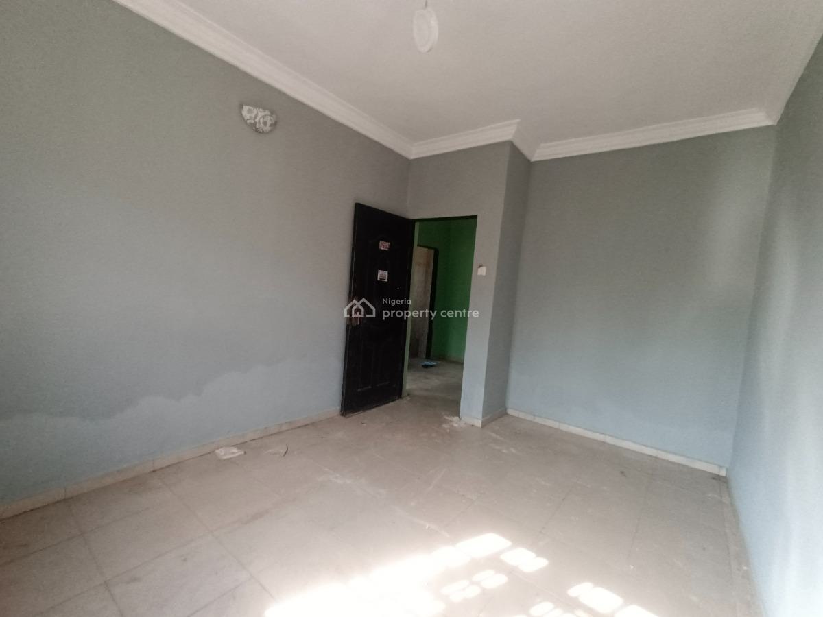 3bedroom Flat with Modern Facilities, Kasumu,tipper Garage,off Akala Express Ibadan, Ibadan, Oyo, Flat / Apartment for Rent