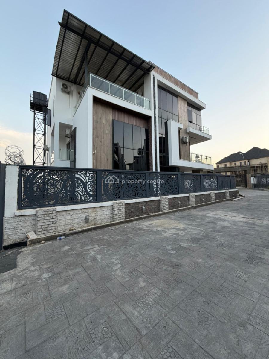 6 Bedroom Fully Detached with Bq, Guzape Main, Guzape District, Abuja, Detached Duplex for Sale